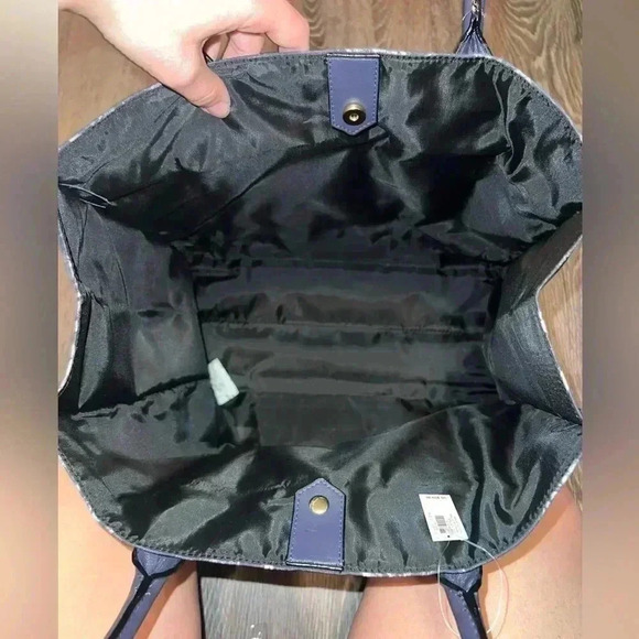 Victorias Secret Floral Tote Bag. NWT - Picture 6 of 6